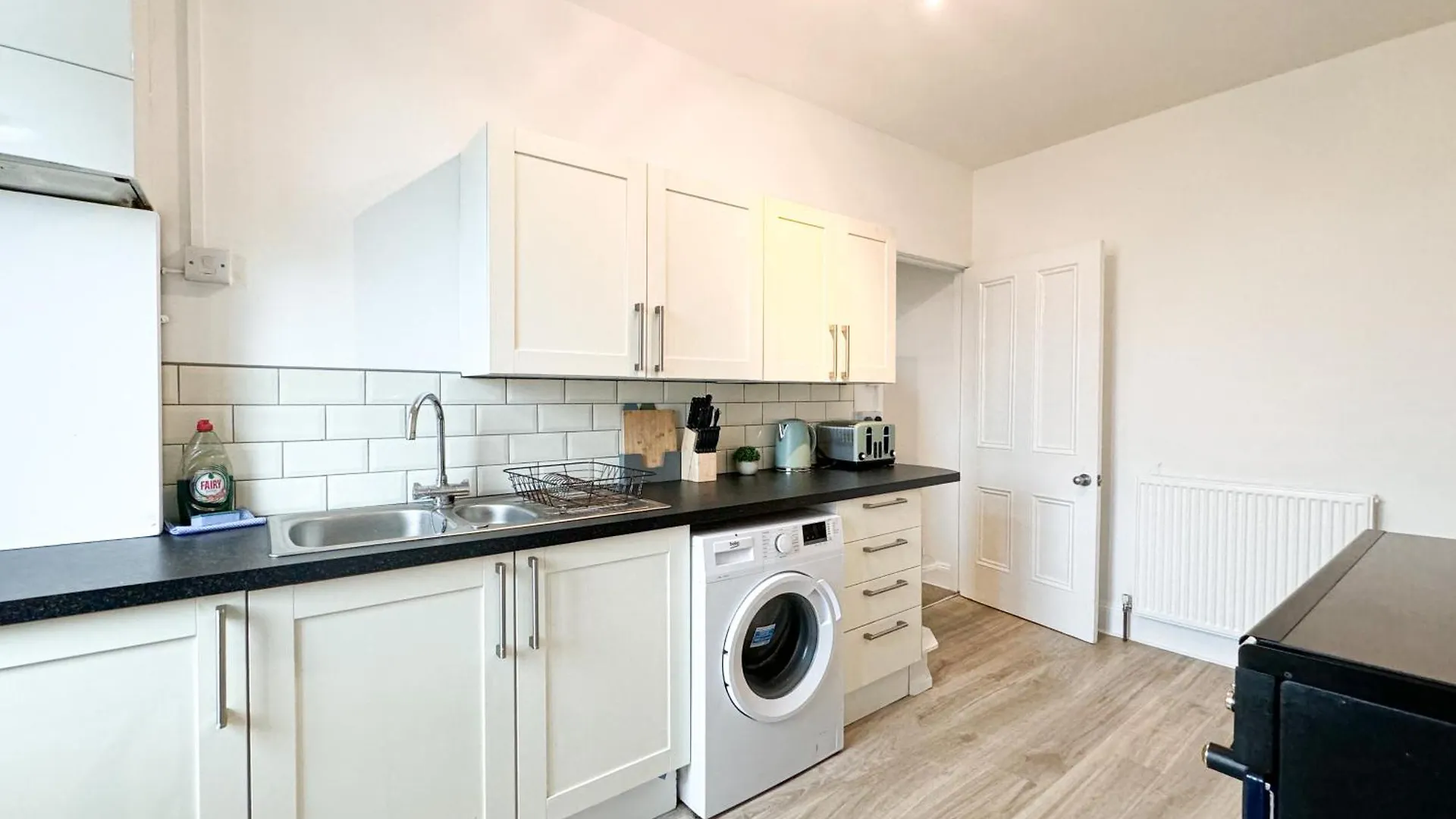 Contractor - Business Stays - Relocating Families Harrogate Apartament